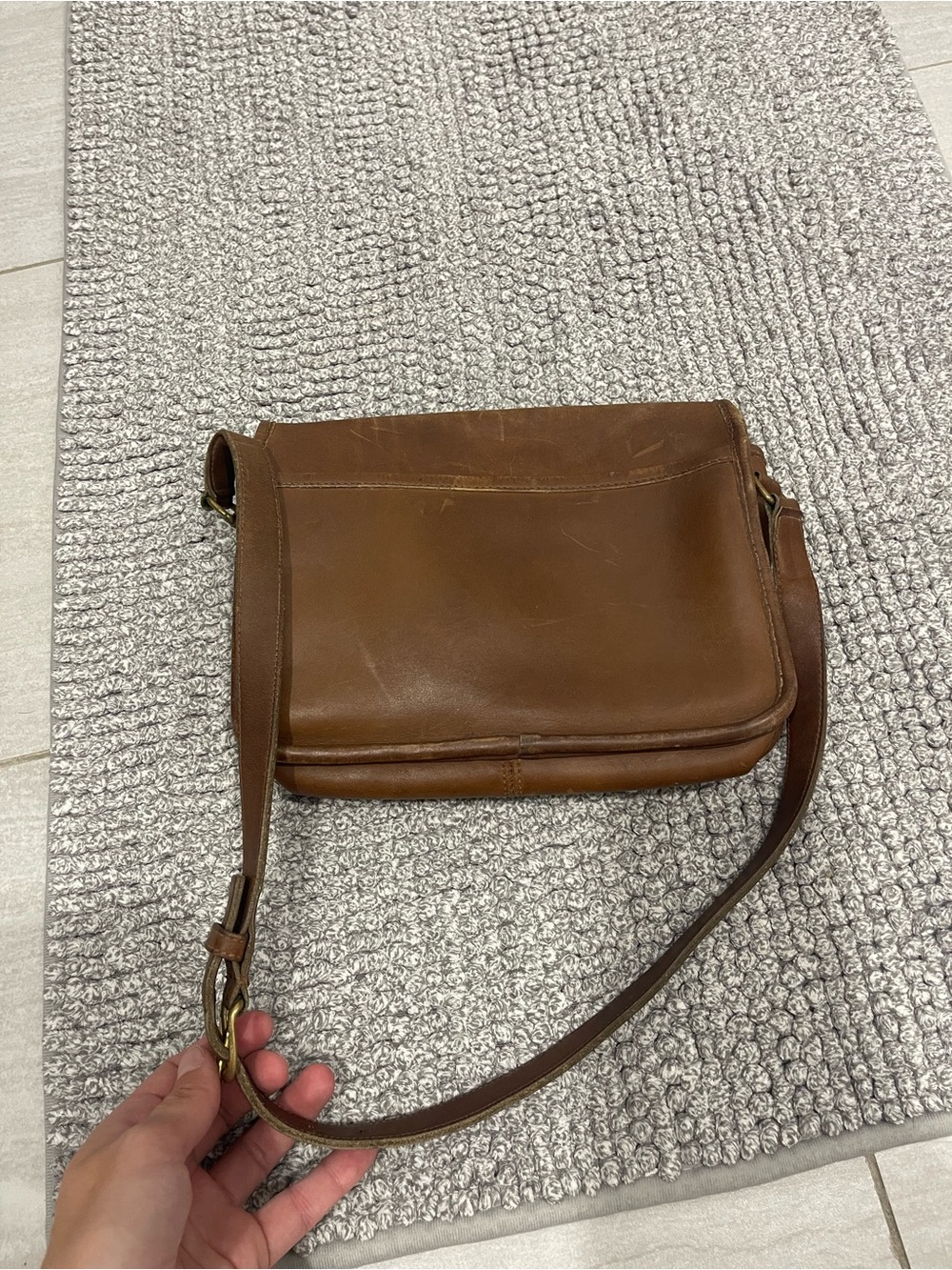Vintage Coach Legacy Brown Leather Turnlock Crossbody Shoulder Bag - Picture 4 of 16